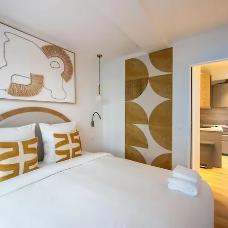 6 Pers #2 #2 Sdb #pere Lachaise #paris 20 פריז