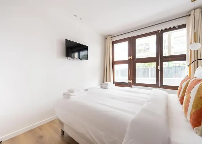 6 Pers #2 #2 Sdb #père Lachaise #paris 20 Appartement Paris