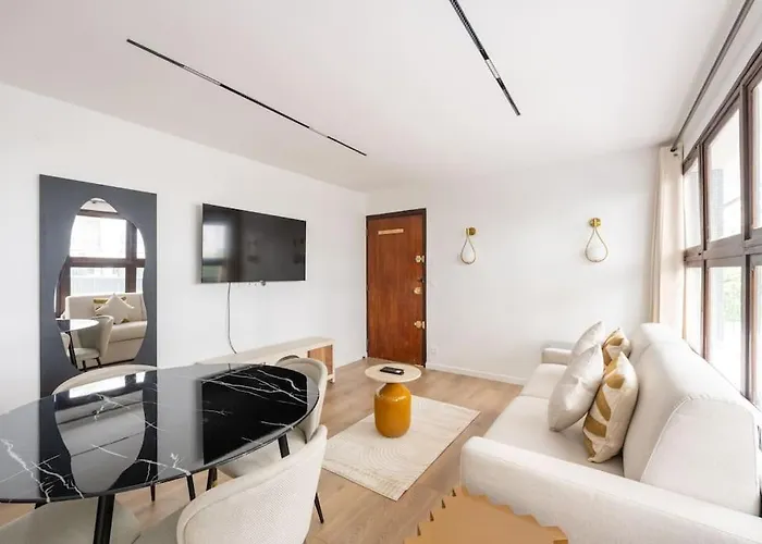 6 Pers #2 #2 Sdb #père Lachaise #paris 20 Appartement *