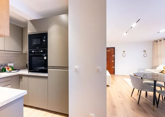 Appartement 6 Pers #2 #2 Sdb #père Lachaise #paris 20 *